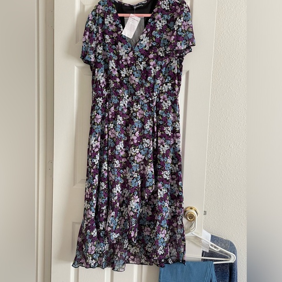 Beautiful splice front high low dress - Picture 1 of 4